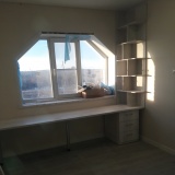 Стол с полками