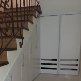 Обувница под лестницу плюс двери купе