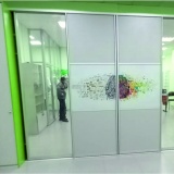 Шкаф купе 4 двери. Две зеркальные, две с вставками ЛДСП и фотопечатью