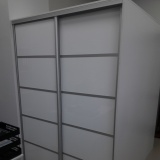 Шкаф купе с перегородкой