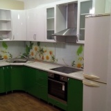 Кухня с пленочными фасадами и фотопечатью